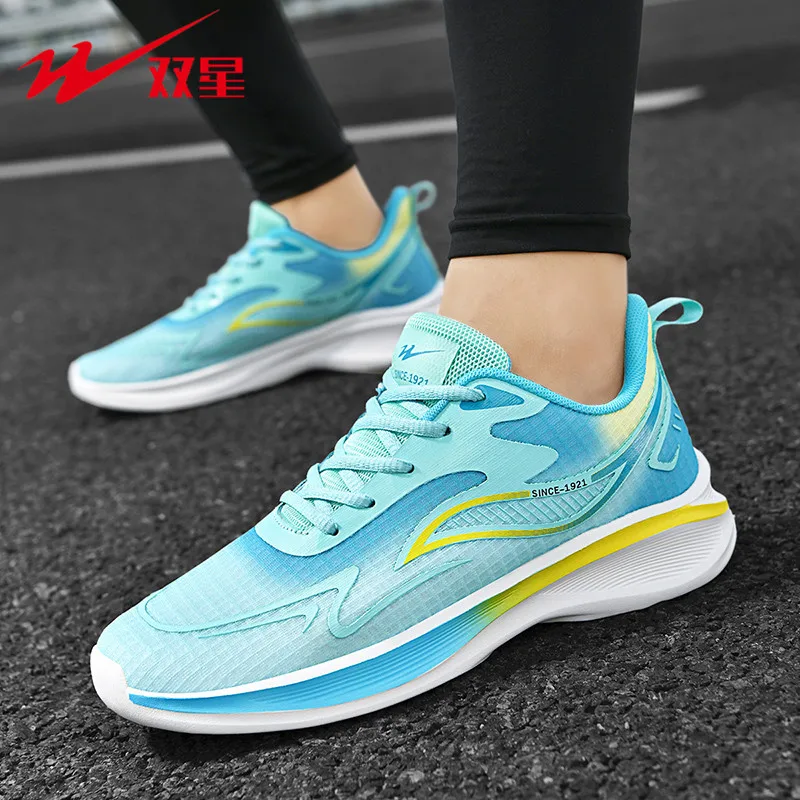 裏庭レジャーレースアッププラットフォームトレーナー、滑り止め - Shock Absorbing Gym Trainers のレビューと価格