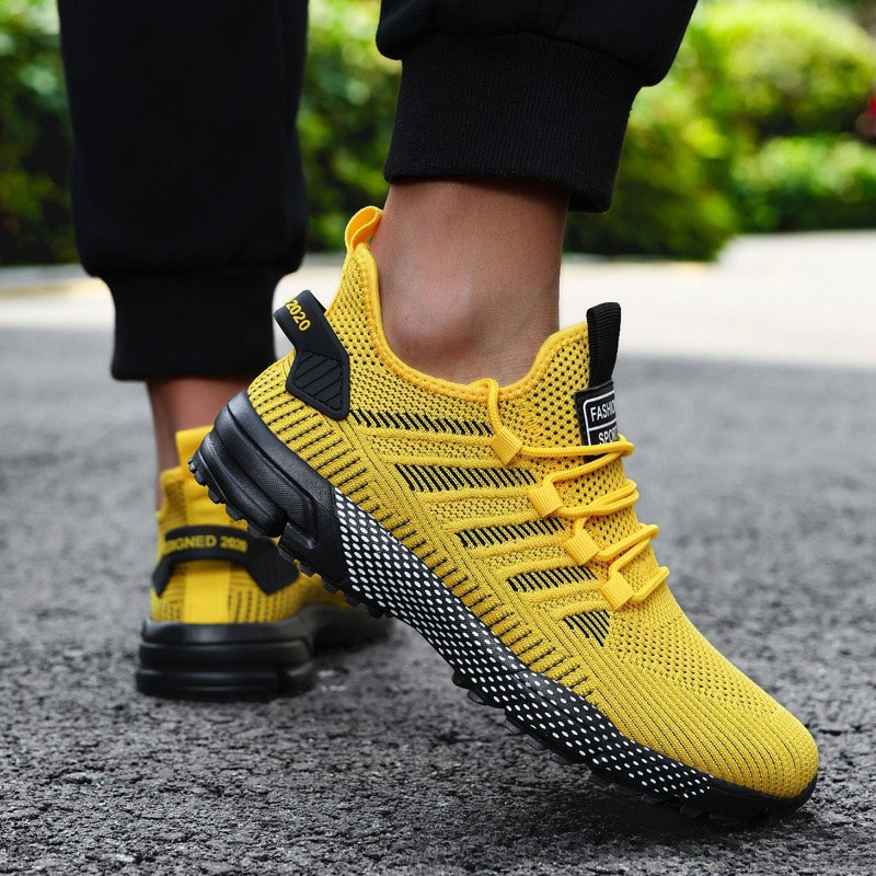 男性用ランニングシューズ屋外通気性男性スニーカー軽量男性テニ - Shock Absorbing Gym Trainers のレビューと価格