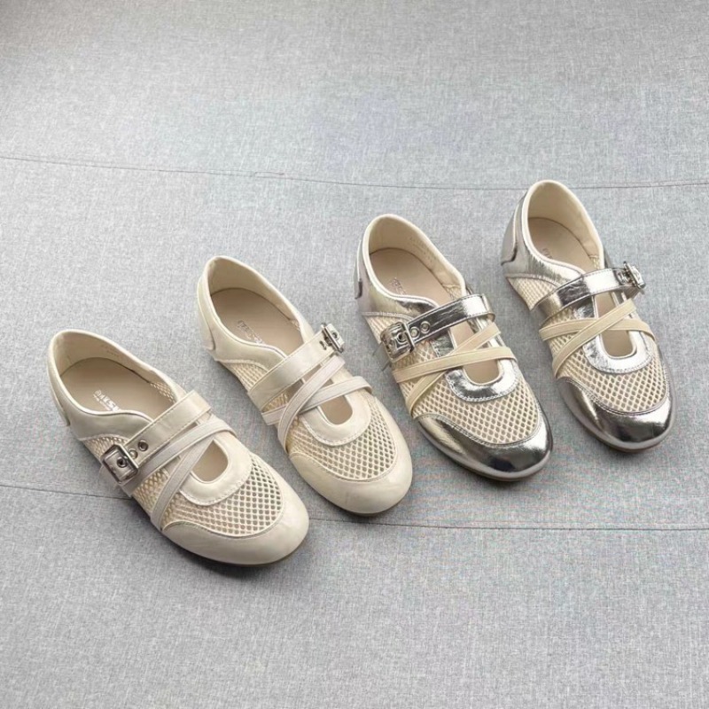 新しいスプライシング織り込み中空スニーカー 2026年春夏  - Sneakers のレビューと価格