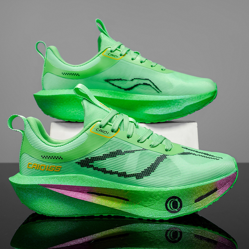 メンズアウトドアロードマラソンランニングシューズ、超軽量カー - Lightweight Road Running Shoes のレビューと価格