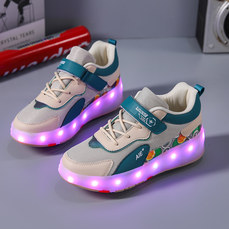 4輪格納式LEDライト付きユースローラースケートシューズ、ラ - Running Shoes のレビューと価格
